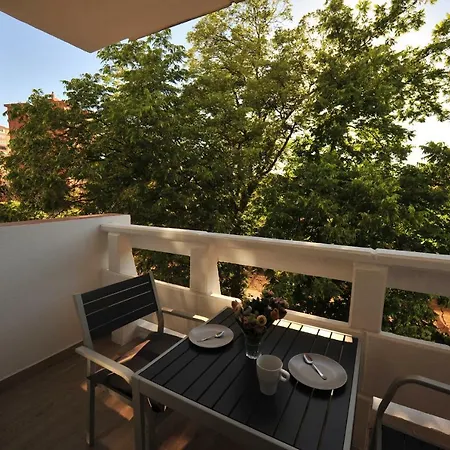 Diseno Terraza Dos Banos Piscina * חרז